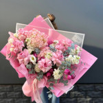 Заказать БУКЕТЫ ИЗ ЦВЕТОВ в Нижневартовске с доставкой и по самым низким ценам