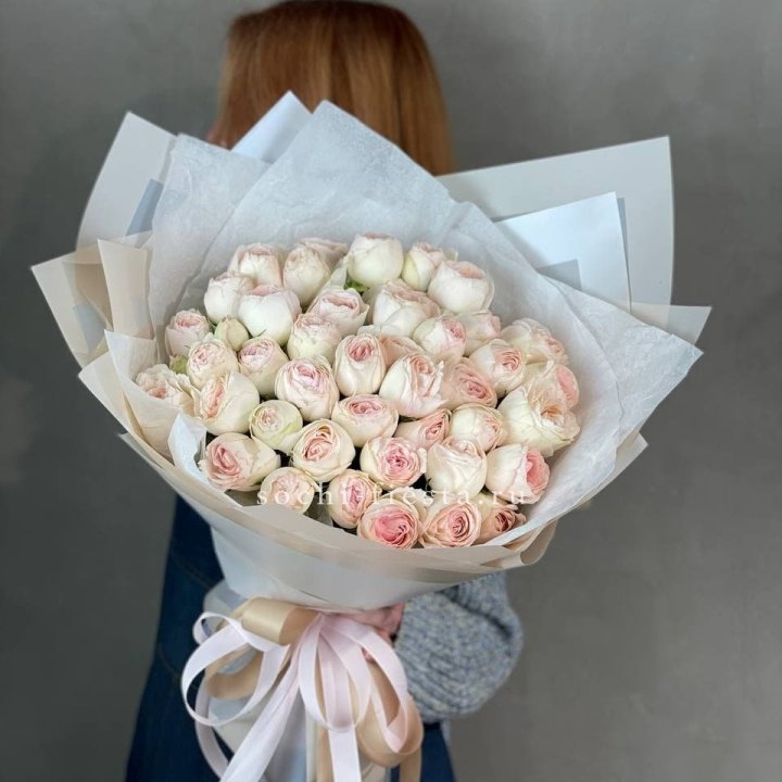 Букет пионовидных роз Пур лав в Нижневартовске