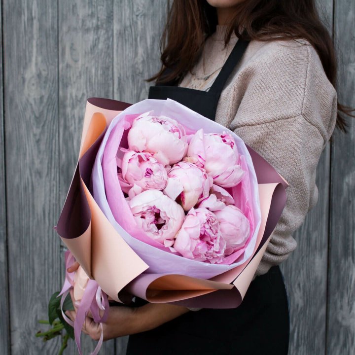 7 зефирных пионов в оформлении в Нижневартовске