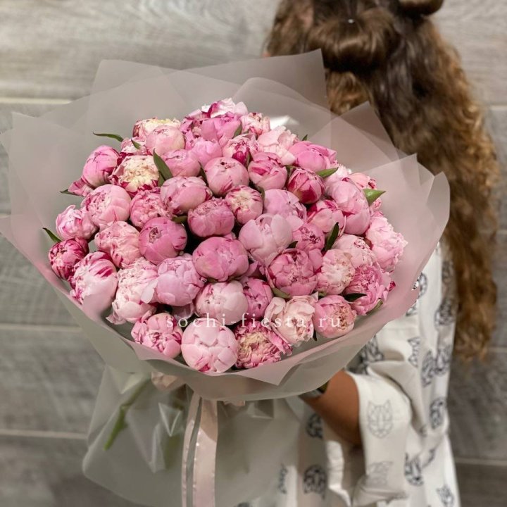 51 розовый пион в Нижневартовске