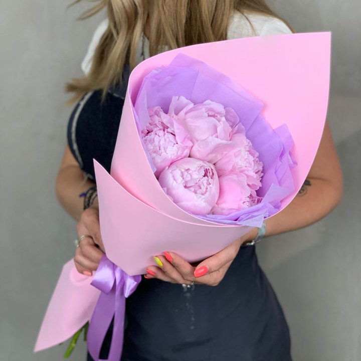 Букет пионов "Файв" в Нижневартовске