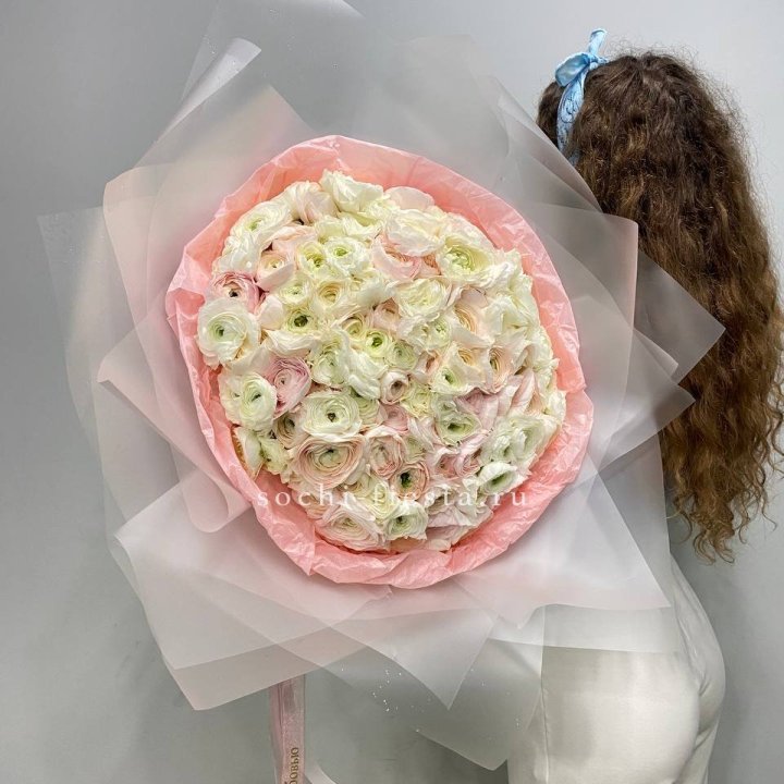 113 ранункулюсов  в Нижневартовске