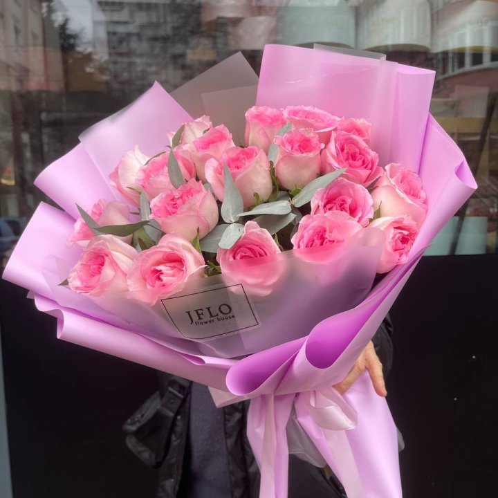  19 розовых роз в Нижневартовске