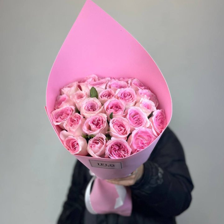 25 нежных роз в Нижневартовске