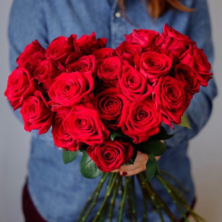 25 красных роз в Нижневартовске