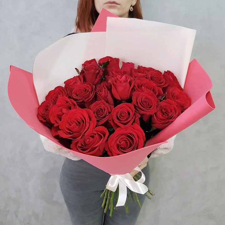 25 Красных роз рози вайт в Нижневартовске