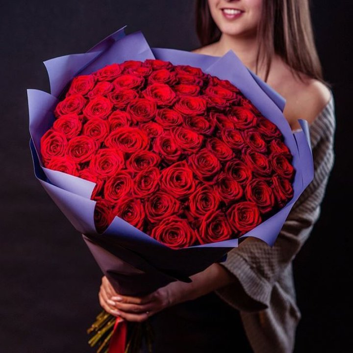 71 красная роза в Нижневартовске