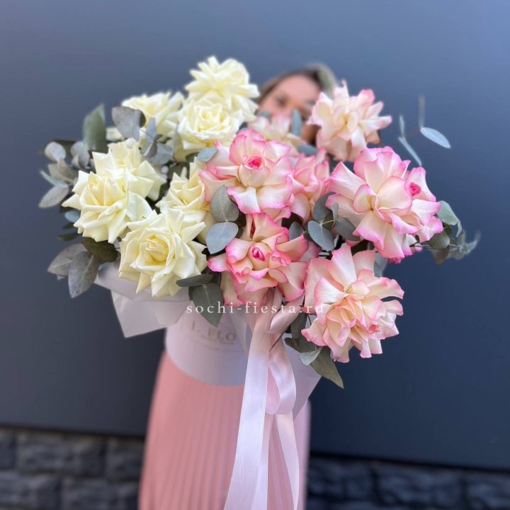 15 Французских роз в боксе в Нижневартовске