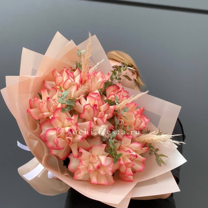 9 Французских роз Джумилия  в Нижневартовске