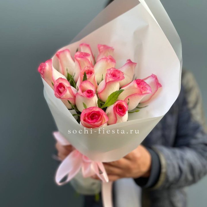 15 роз "Джумилия" в Нижневартовске