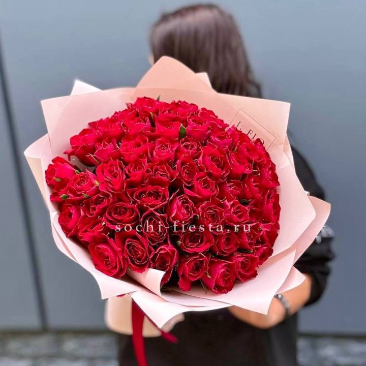 55 кенийских роз в Нижневартовске