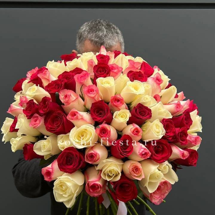 101 разноцветная роза "Джули" в Нижневартовске