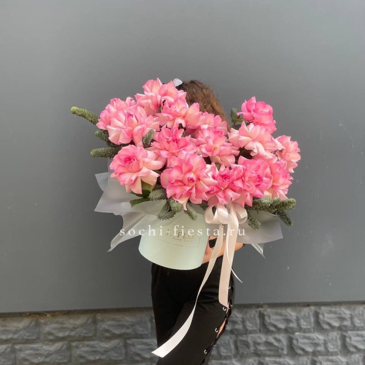 Бокс из 15 французских роз в Нижневартовске