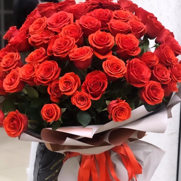 Букет высоких эквадорских роз  в Нижневартовске