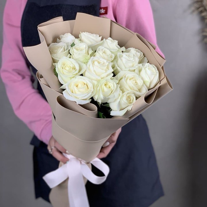 15 белых роз миракли в Нижневартовске