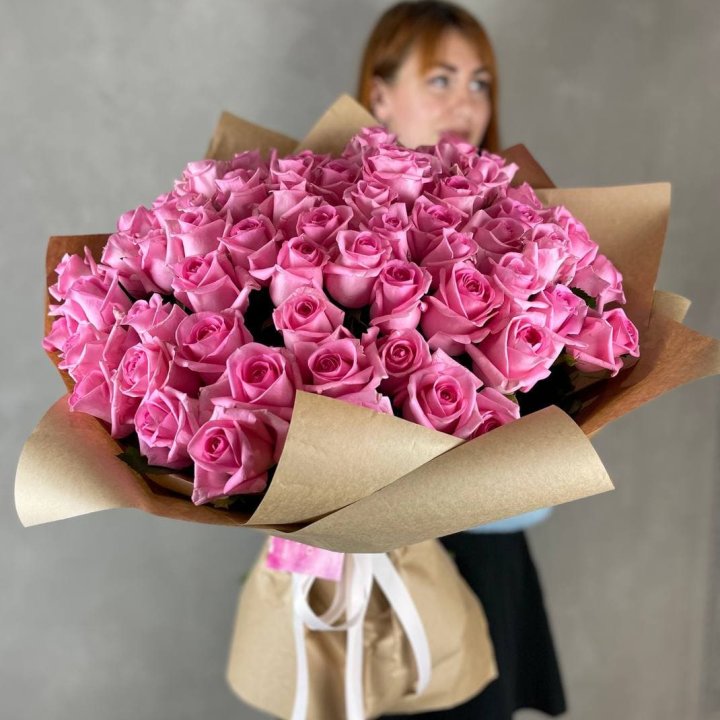 101 розовая роза в Нижневартовске
