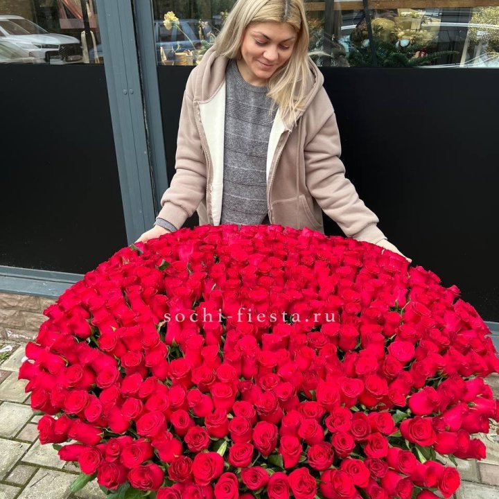 501 красная роза в корзине в Нижневартовске