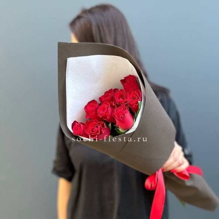 9 красных роз в фоамиране в Нижневартовске