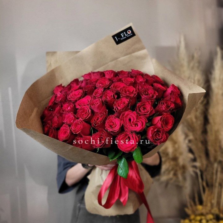 63 красных роз вайт в Нижневартовске