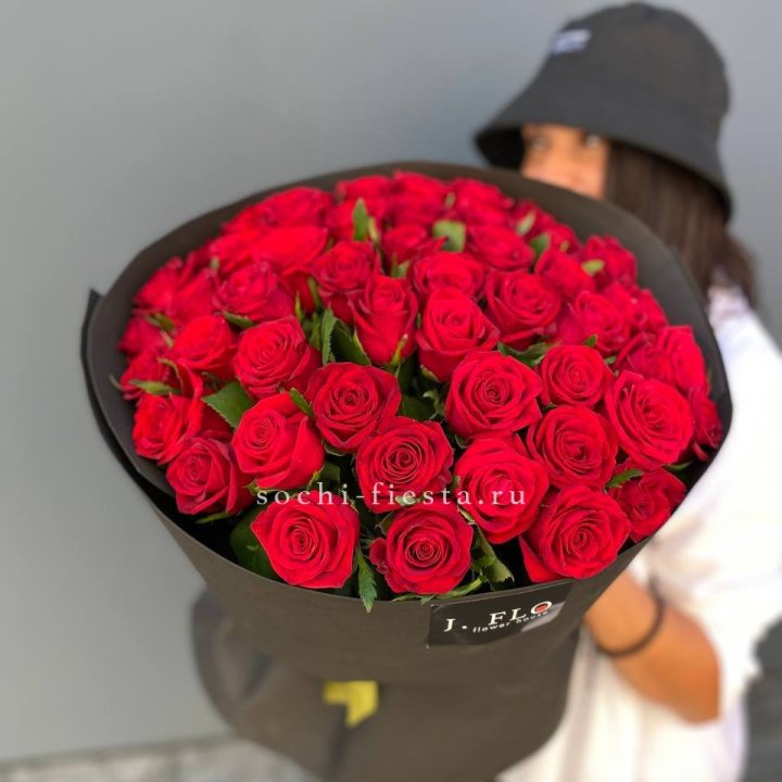 51 роза "Блек" в Нижневартовске