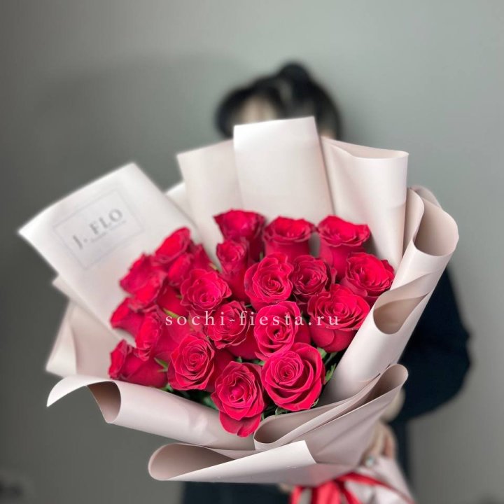 21 красная роза  в Нижневартовске