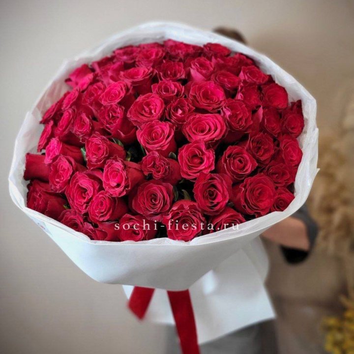 65 красных роз вайт в Нижневартовске
