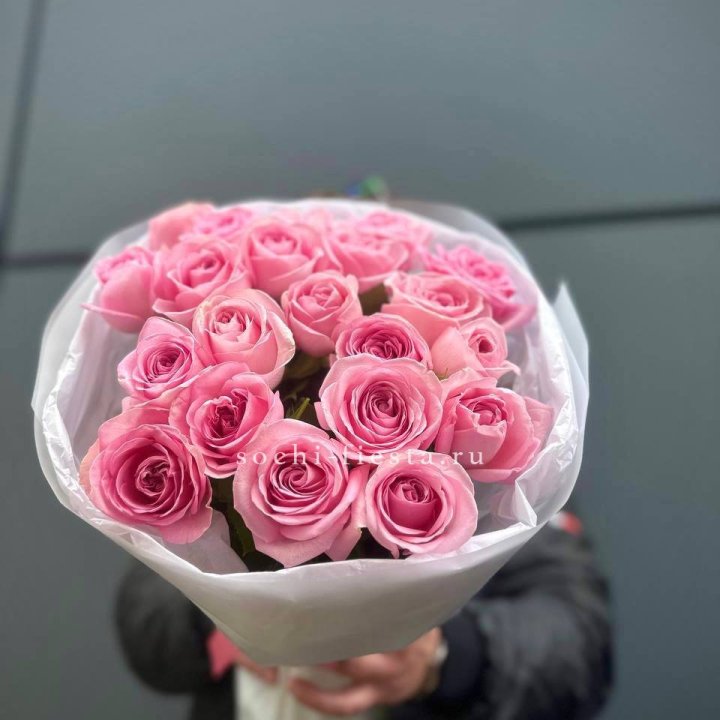 21 Розовая роза в белом в Нижневартовске