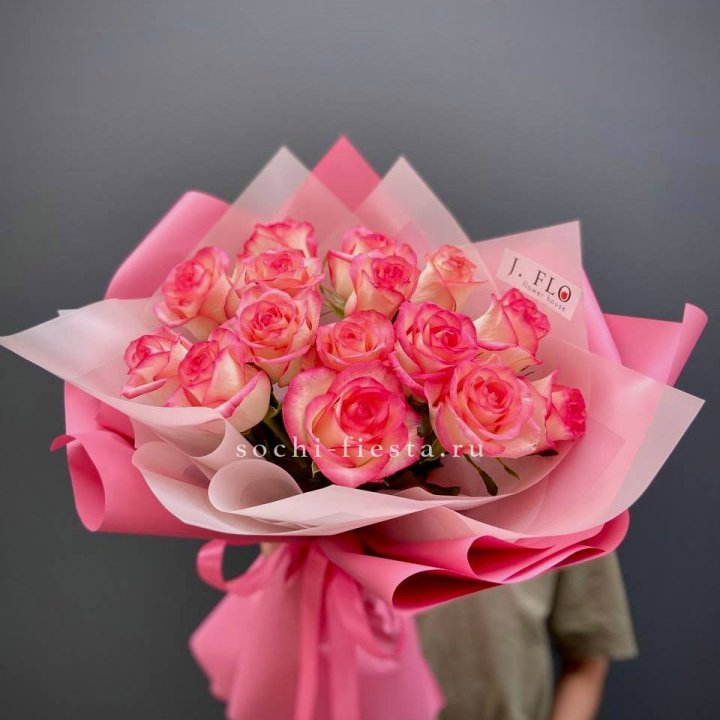 15 роз "Джумилия" в Нижневартовске