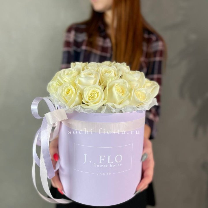 25 роз в цилиндре  в Нижневартовске