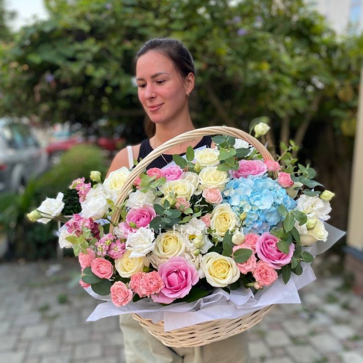 Цветочная корзина №2 в Нижневартовске