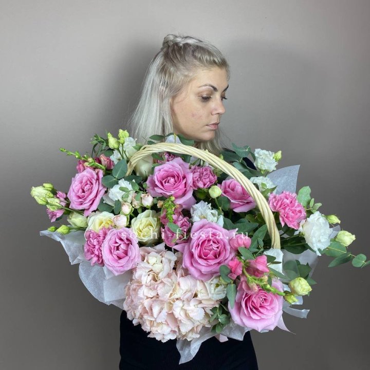 Цветочная корзина № 5 в Нижневартовске