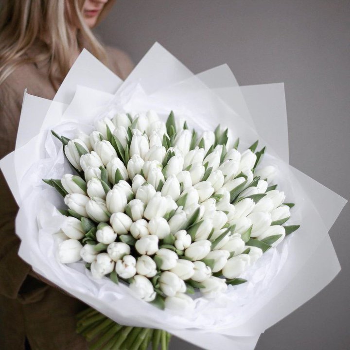 101 белый тюльпан в Нижневартовске