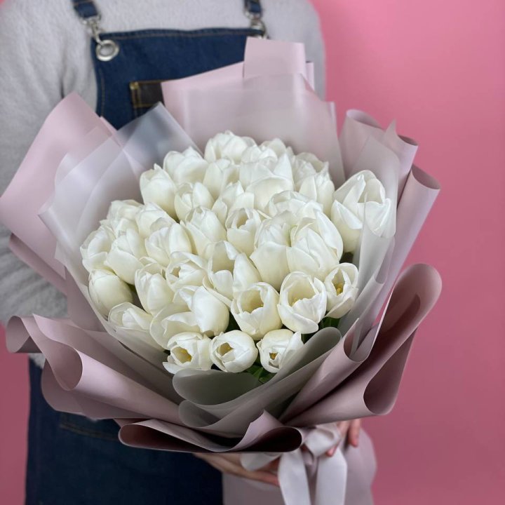 Букет белых тюльпанов "Пур-пур" в Нижневартовске