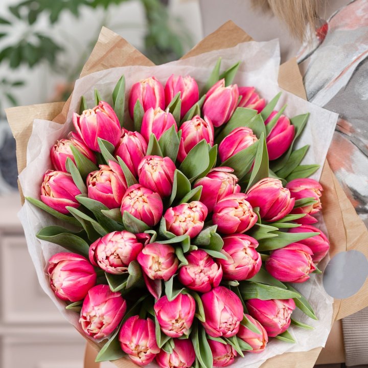 Букет пионовидных тюльпанов в Нижневартовске