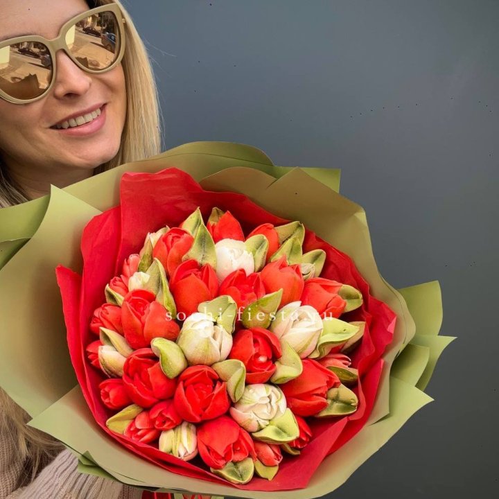 Зефирный букет из тюльпанов с доставкой в Нижневартовске